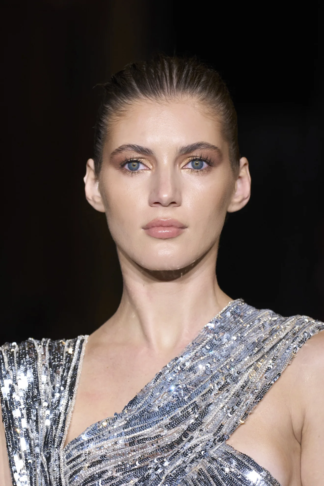 Για να έχεις πάντα τέλεια και περιποιημένα φρύδια επένδυσε σε μια μάσκαρα φρυδιών- Εδώ είναι οι καλύτερες