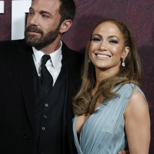 JLo- Ben Affleck: Οι φήμες περί χωρισμού θέλουν τον ηθοποιό να μένει σε ξεχωριστό σπίτι