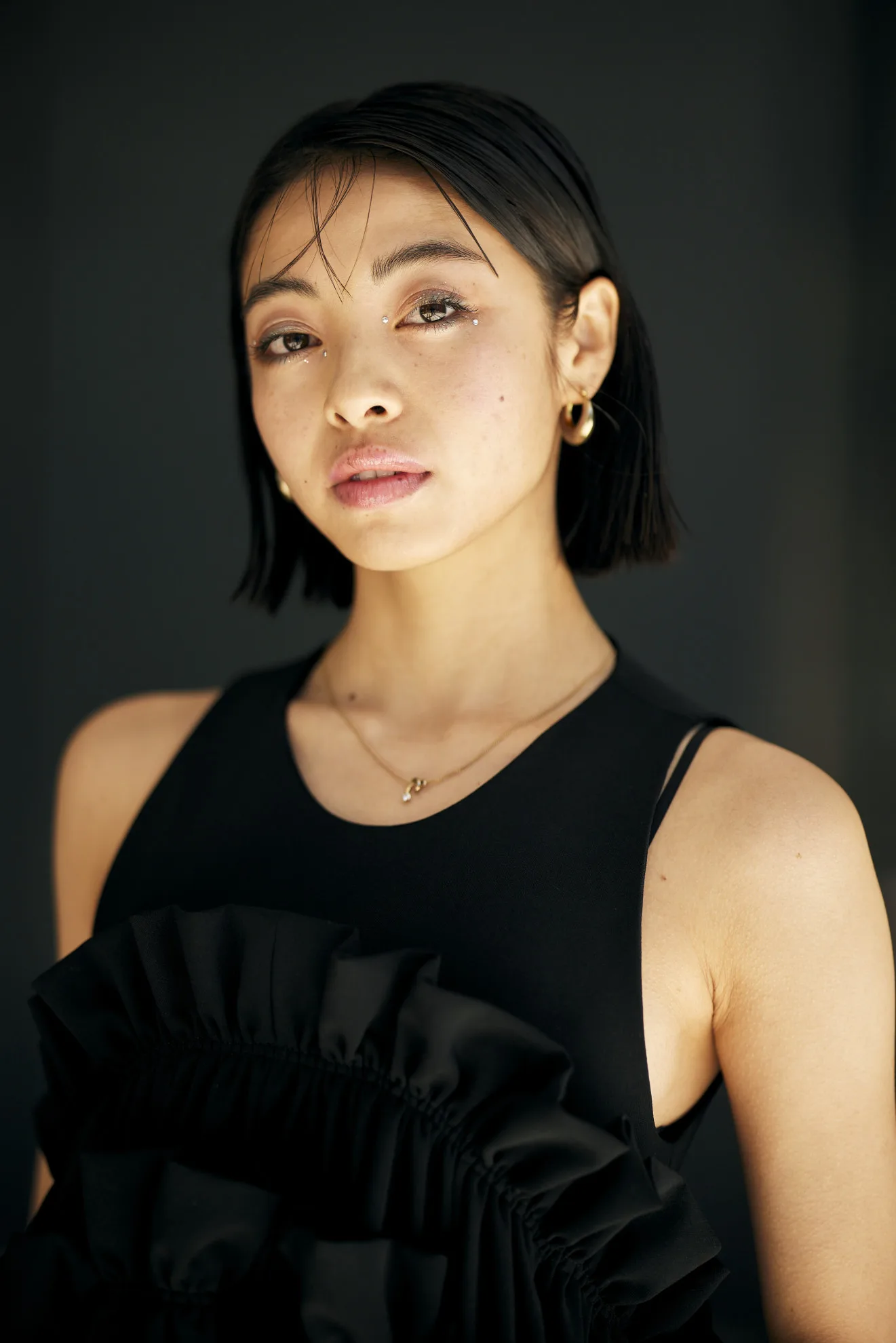 Slugging: Πώς λειτουργεί η κορεατική τεχνική περιποίησης που υπόσχεται λαμπερό δέρμα