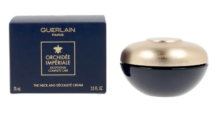 Κρέμες λαιμού: Πώς να τις εφαρμόζεις για ένα δέρμα χωρίς ρυτίδες + τα 5 καλύτερα προϊόντα για να το πετύχεις