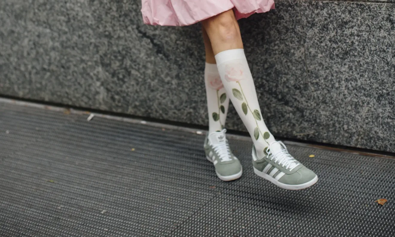 Τα 4 πράσινα sneakers που θα σου φτιάξουν τη διάθεση και θα ανανεώσουν το look σου