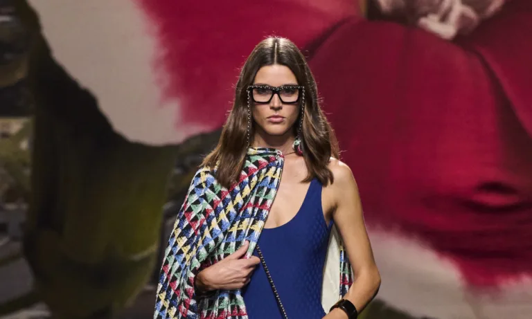 6 τάσεις στα ολόσωμα μαγιό όπως τις είδαμε στα runways των κορυφαίων σχεδιαστών για το φετινό καλοκαίρι