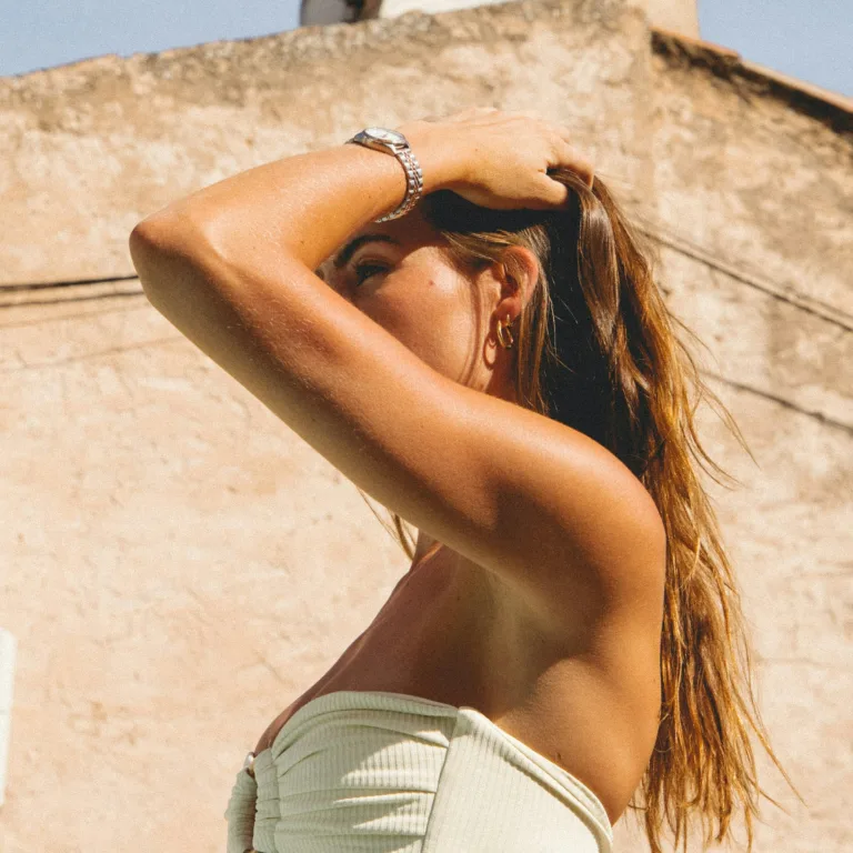 Οι καλύτερες κρέμες για εγκαύματα από τον ήλιο: 9 σύμμαχοί σου αν καείς κάνοντας ηλιοθεραπεία