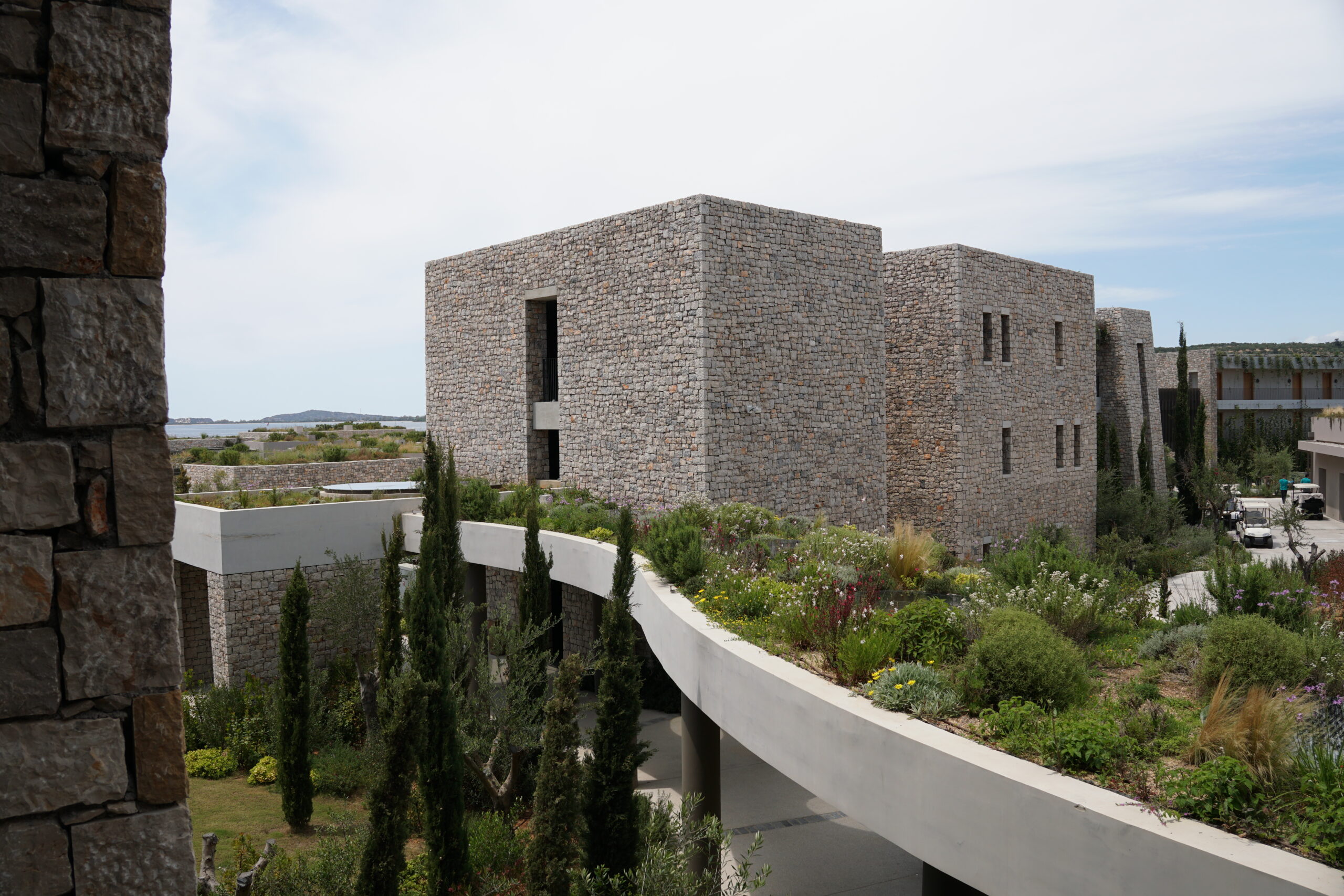 Πώς ένα sound, wellness και yoga retreat στο W Costa Navarino επηρέασε θετικά το σώμα και την ψυχή μου