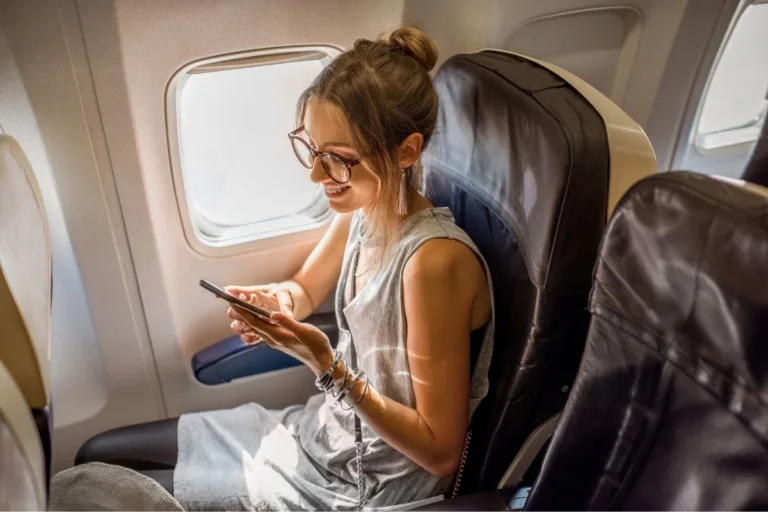 Αν το αεροπλάνο σού δημιουργεί φόβο δες πώς θα τον ξεπεράσεις με τη θεωρία του ζελέ