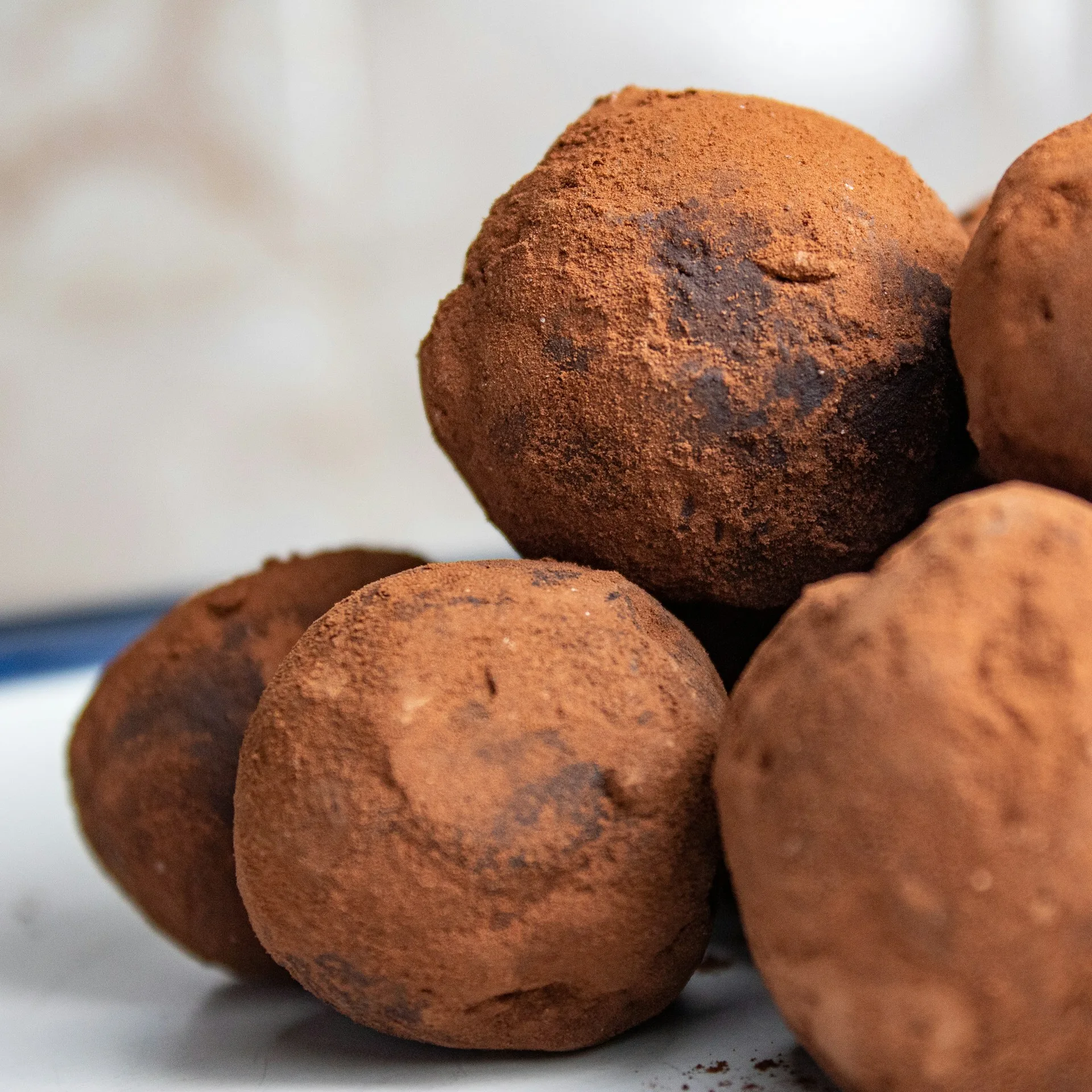 Healthy τρουφάκια brownie χωρίς ζάχαρη και χωρίς ενοχές