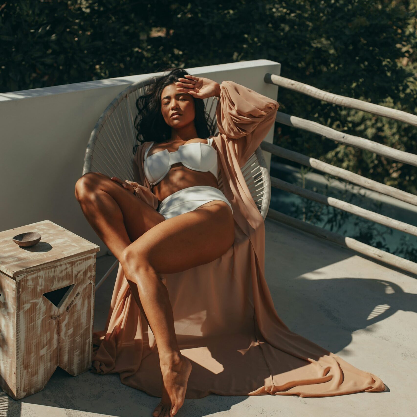 Ανεπάρκεια βιταμίνης D: Πόσο καιρό πρέπει να εκτίθεσαι στον ήλιο και τι συμπληρώματα να παίρνεις το καλοκαίρι