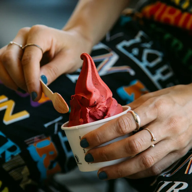 Παγωτό sorbet κεράσι με μόνο 3 υλικά (τη δροσιά του να 'χεις)