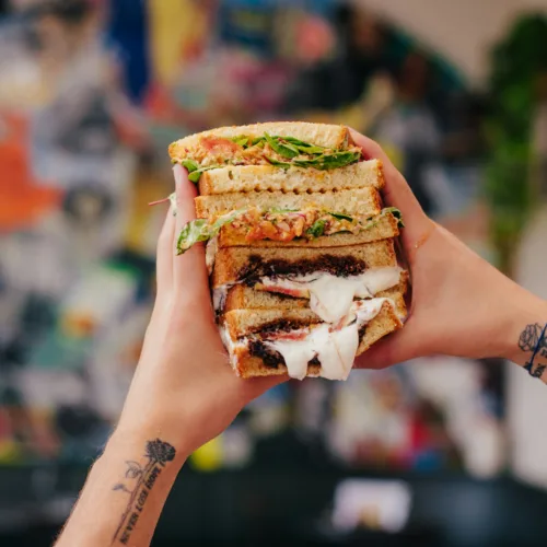 8 τρόποι για να αναβαθμίσεις το βαρετό sandwich με τόνο
