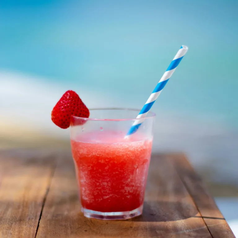 Αν η λεμονάδα είναι η βασίλισσα του καλοκαιριού, τότε η φραουλάδα είναι η πριγκίπισσα!