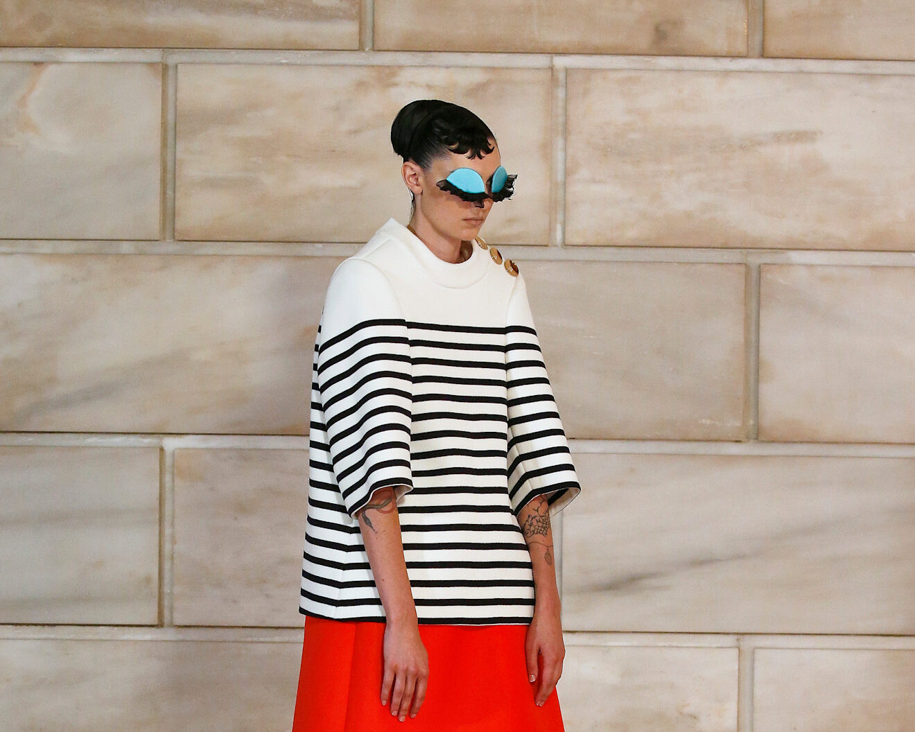 Η FW’24 συλλογή του Marc Jacobs είναι γεμάτη από παιδικότητα και ανεμελιά