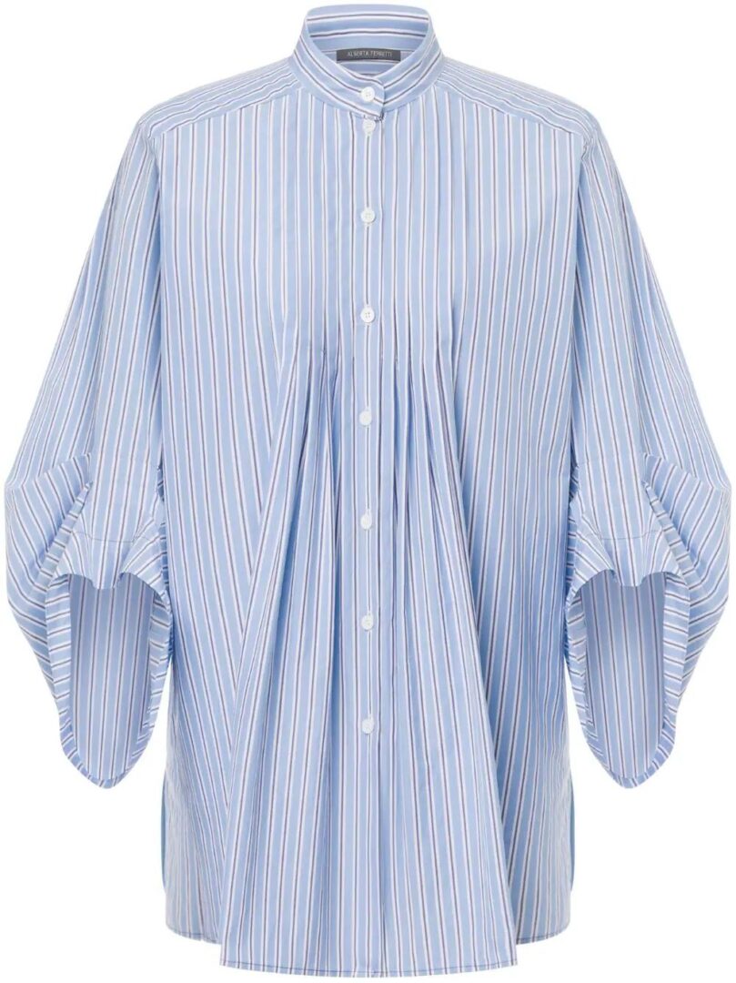 Oversized πουκάμισα: 4 προτάσεις για super εμφανίσεις στην παραλία