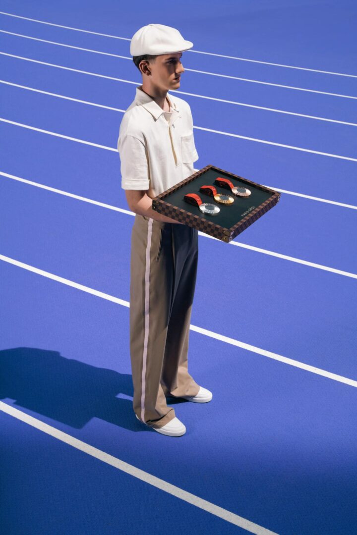 Η Louis Vuitton σχεδίασε τους δίσκους που θα μεταφέρονται τα Ολυμπιακά μετάλλια στο Παρίσι