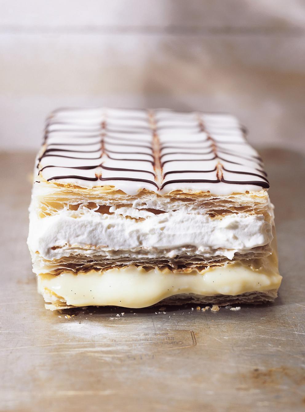 Εναλλακτικό μιλφέιγ με καραμελωμένο ψωμί του τοστ