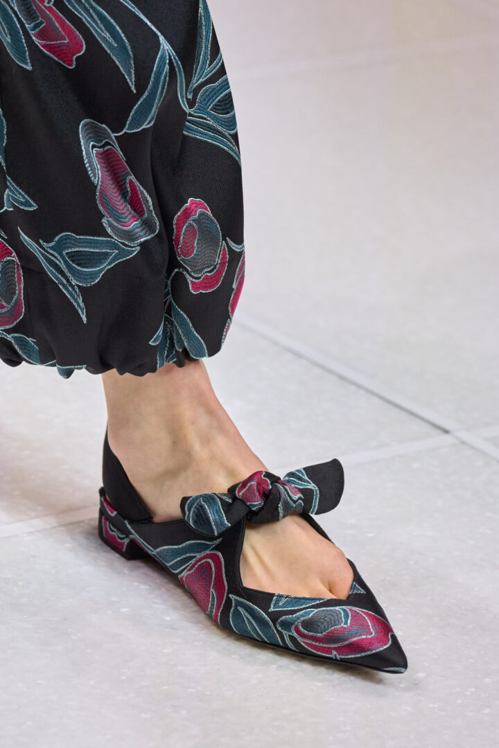 Τα παπούτσια που κλέβουν την παράσταση και 5 προτάσεις για να αγοράσεις