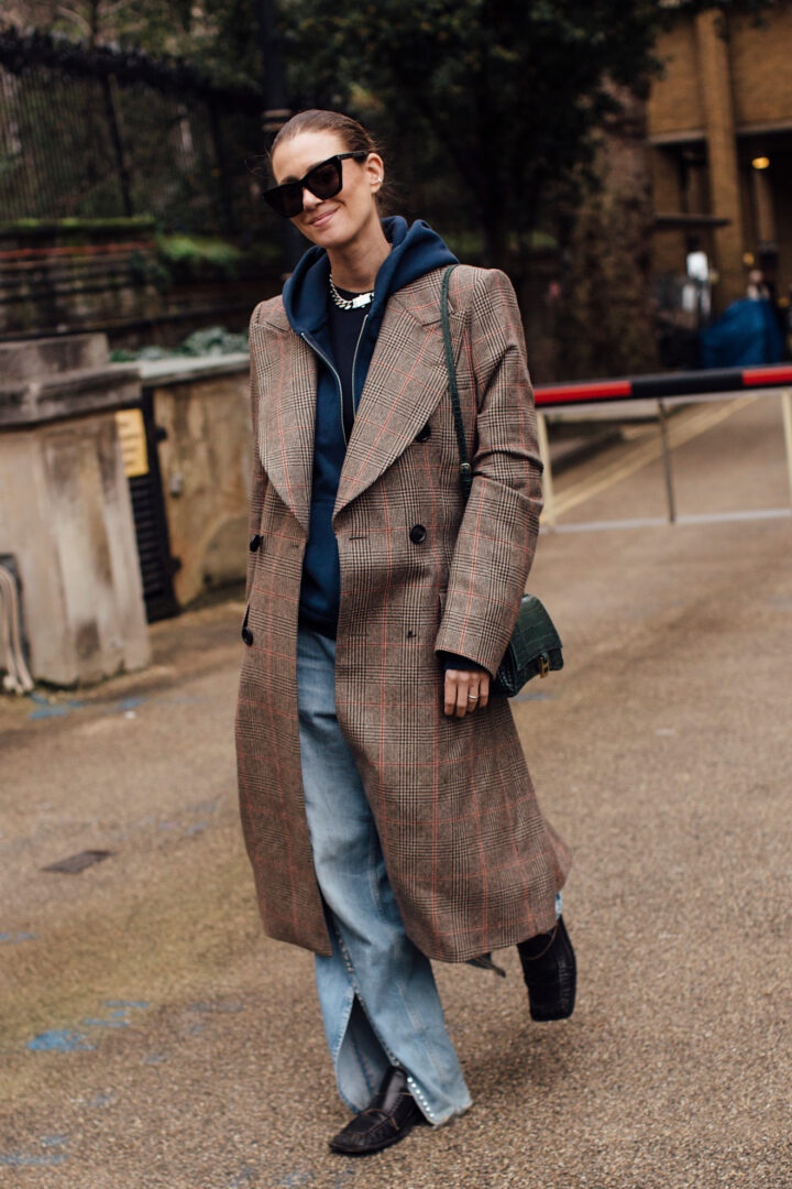 Καμπαρντίνα: Φόρεσε όπως οι fashionistas το key piece του φθινοπώρου