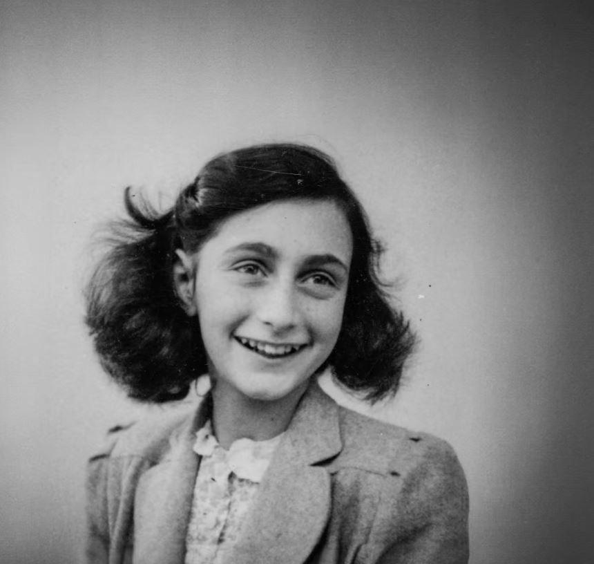 Το μυστικό δωμάτιο της Άννας Φρανκ «πάει Νέα Υόρκη»  με αφορμή τα 80 χρόνια της απελευθέρωσης του Άουσβιτς