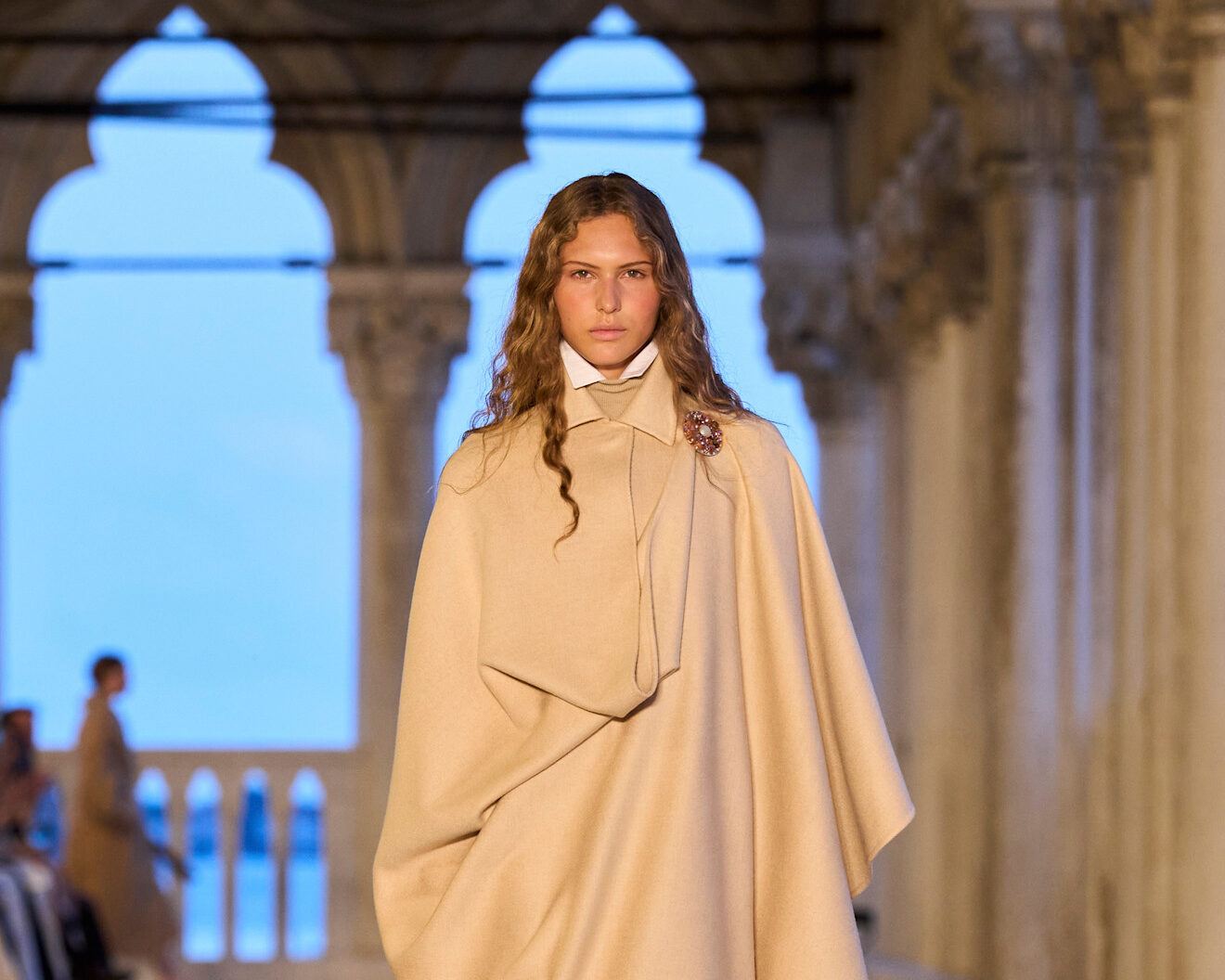 Η Max Mara επιλέγει τη Νάπολη για την επίδειξη Resort 2026