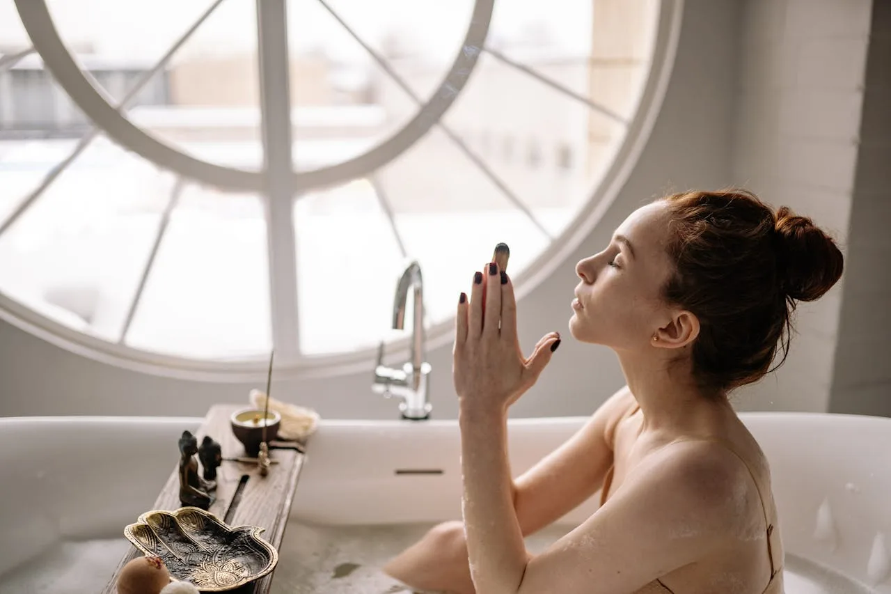 Cold Plunge: Το μυστικό της Eva Longoria για ενέργεια και λαμπερή επιδερμίδα