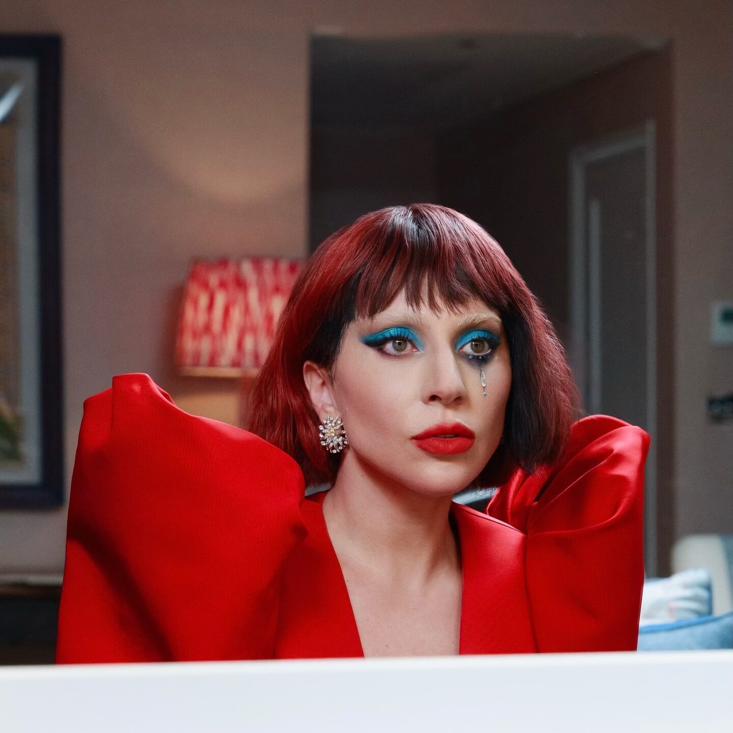 H Lady Gaga θα εμφανιστεί στη 2η σεζόν του Wednesday πλάι στην Jenna Ortega