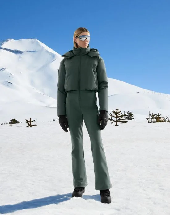 Ντύσου με στυλ στο ski: Τα πιο fashion κομμάτια να αγοράσεις για να είσαι από τις πιο «Cool-Girl Skiers»