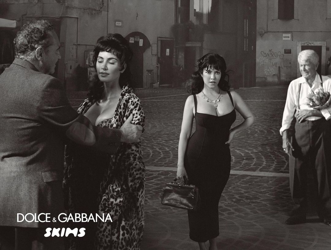 DOLCE&GABBANA x SKIMS: Το ιταλικό glamour «αγκαλιάζει» την άνεση σε μια νέα συνεργασία