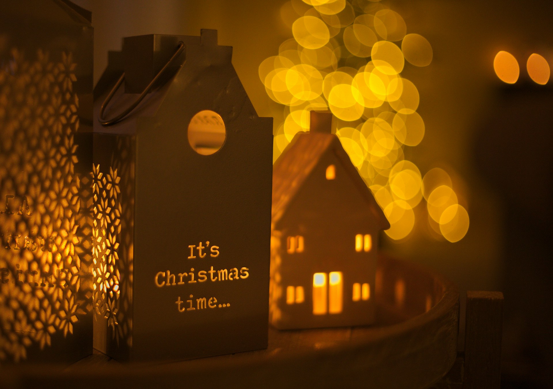 Αν δεν σου αρέσουν τα Χριστούγεννα, δεν πειράζει – Δεν είσαι η μόνη