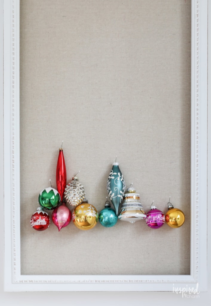 Σου περισσεύουν μπάλες από το δέντρο; Κάνε 2 DIY κατασκεύες και δώσε επιπλέον χριστουγεννιάτικο mood στο σπίτι σου