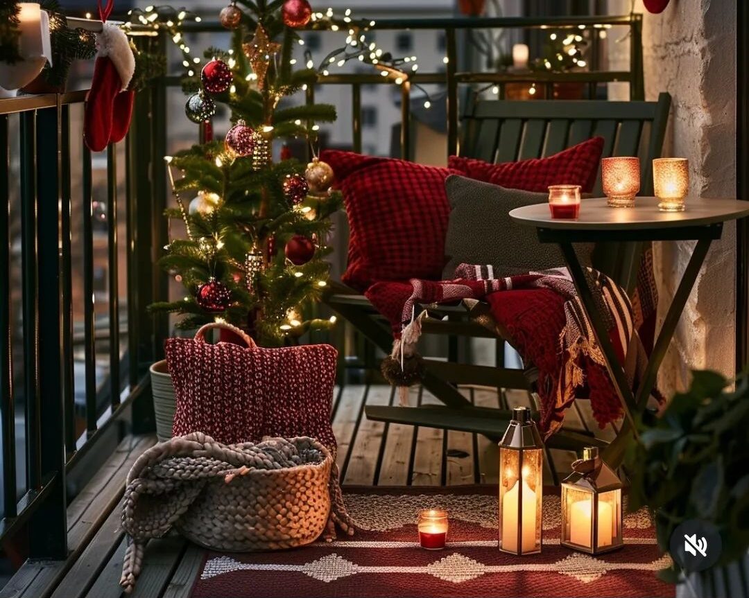 Έχεις μικρό σπίτι και δεν χωράει το χριστουγεννιάτικο δέντρο; 5 ιδέες για να το στολίσεις χωρίς αυτό