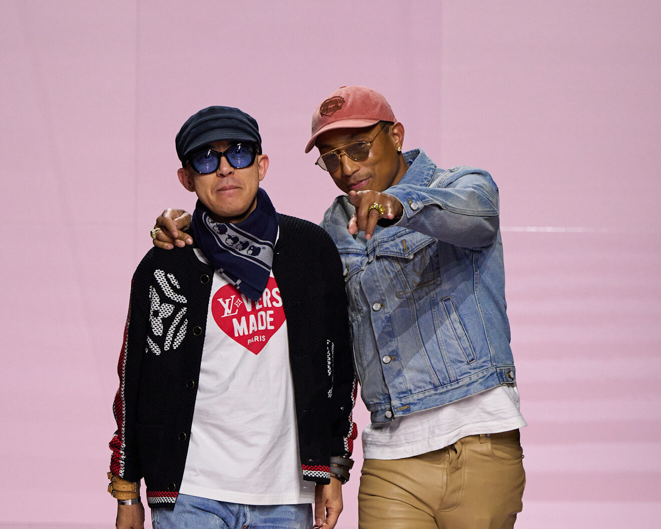 Ο Pharrell Williams και ο NIGO κάνουν μια μοναδικά ώριμη streetwear συλλογή για τον Louis Vuitton FW25