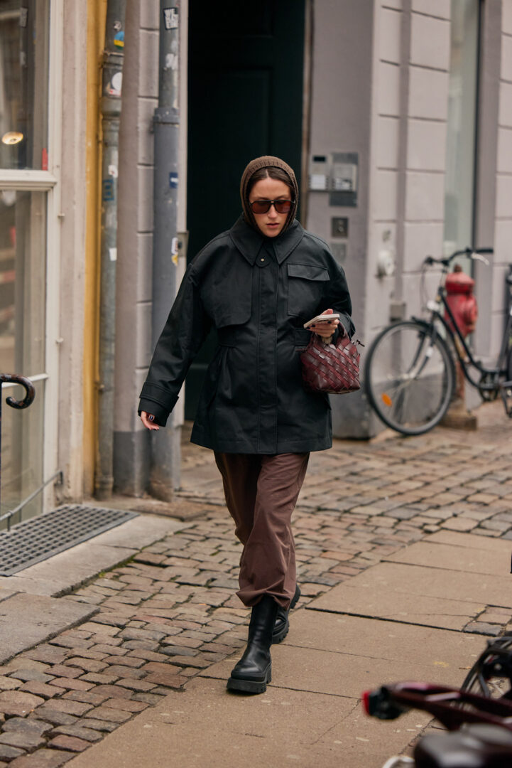 Τα trendy αξεσουάρ που στόλισαν τα κεφάλια των fashionistas την Εβδομάδα Μόδας στην Κοπεγχάγη