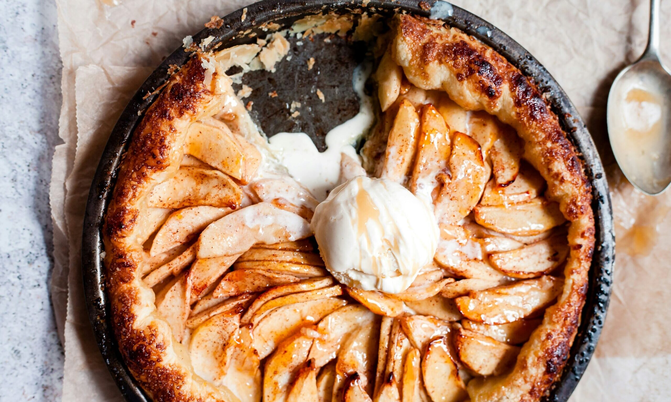 Εύκολη συνταγή για μηλόπιτα χωρίς ζάχαρη με λιγότερες από 100 θερμίδες