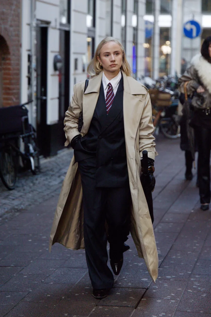 Εβδομάδα Μόδας Κοπενχάγης FW'25: Το «early '40s androgynous» ύφος φορέθηκε πολύ από τις fashionistas