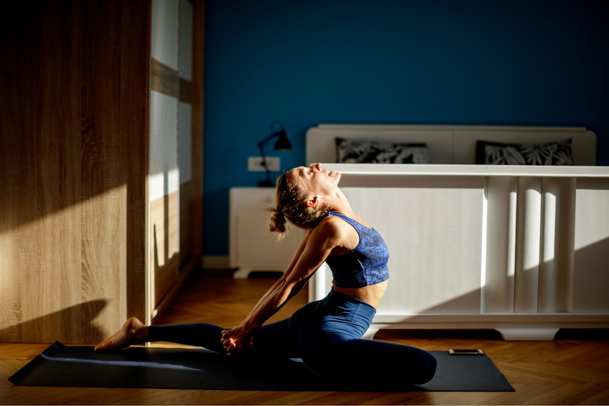 Οι 3 καλύτερες διατάσεις για τους απαγωγείς του ισχίου σου