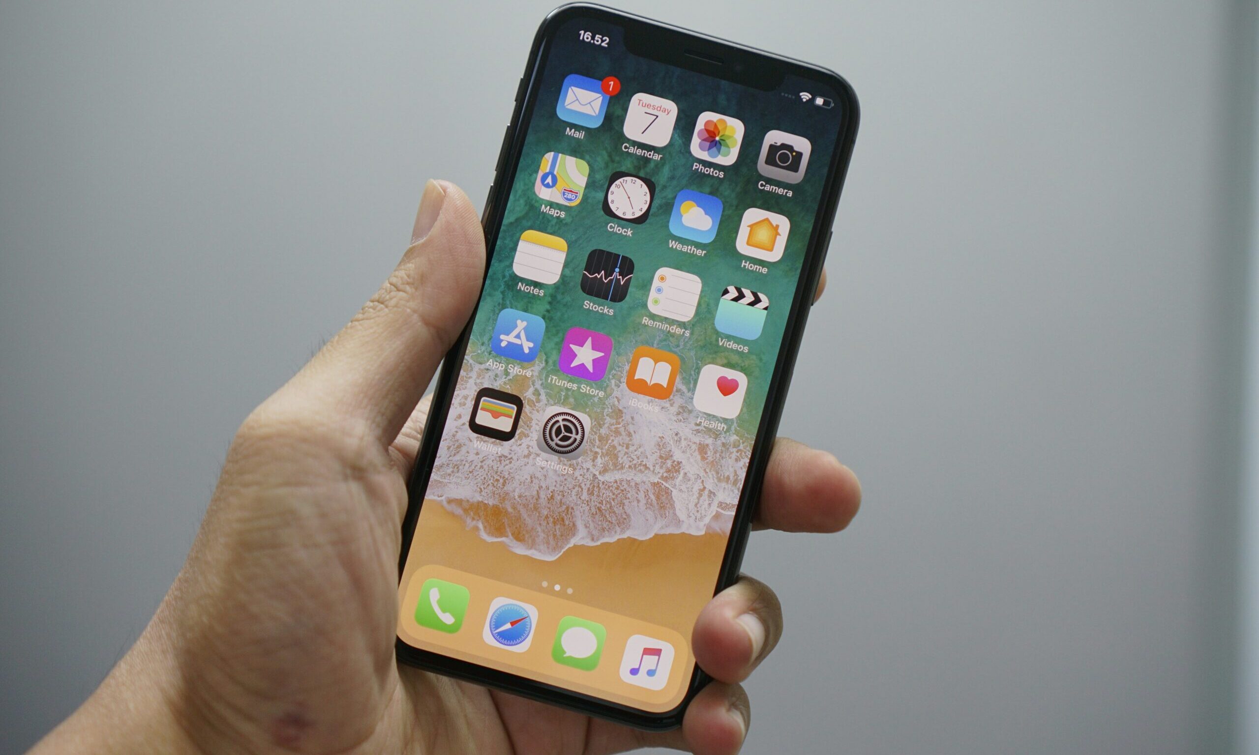 iPhone: Αυτή η ρύθμιση σου «χαλάει» τις φωτογραφίες – Πώς θα τις απενεργοποιήσεις