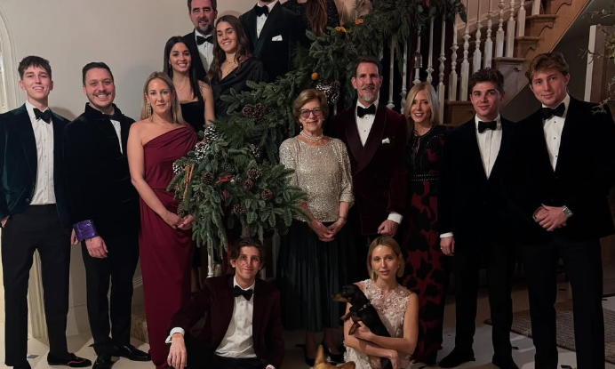 Παύλος Ντε Γκρες – Μαρί Σαντάλ: Αυτό είναι το πολυτελές σπίτι τους κοντά στα παλιά Ανάκτορα (Εικόνες)