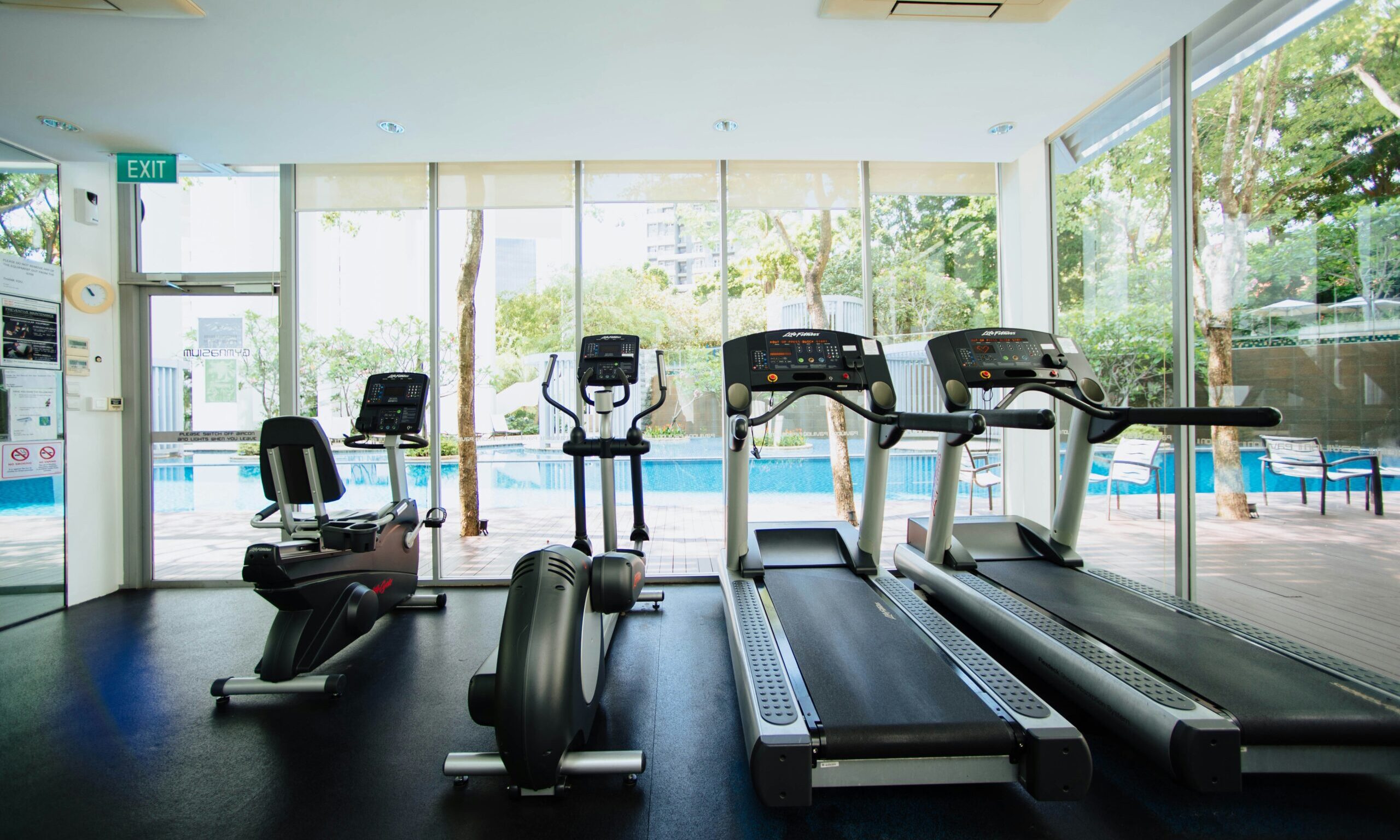 Το κόλπο στο διάδρομο για να καις τις διπλάσιες θερμίδες με πιο αργό περπάτημα