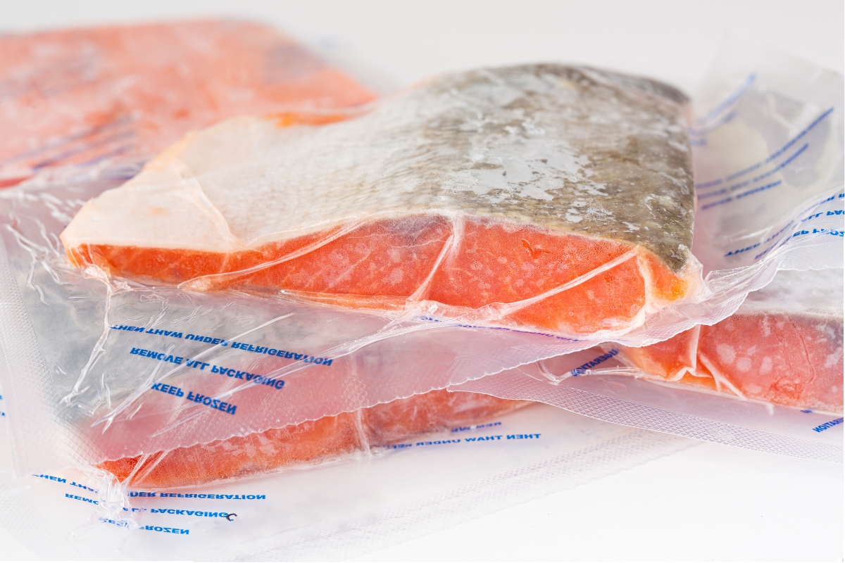 Ποτέ μην αποψύχεις τα ψάρια όταν είναι σε συσκευασία κενού και ο λόγος είναι σοβαρός