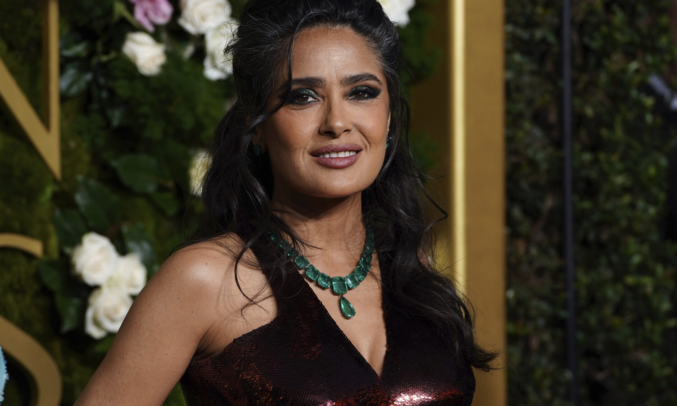 Σάλμα Χάγιεκ: Η αγαπημένη της κρέμα νυκτός για να παραμένει αψεγάδιαστη στα 58 της – Κάνει μόλις 14 ευρώ