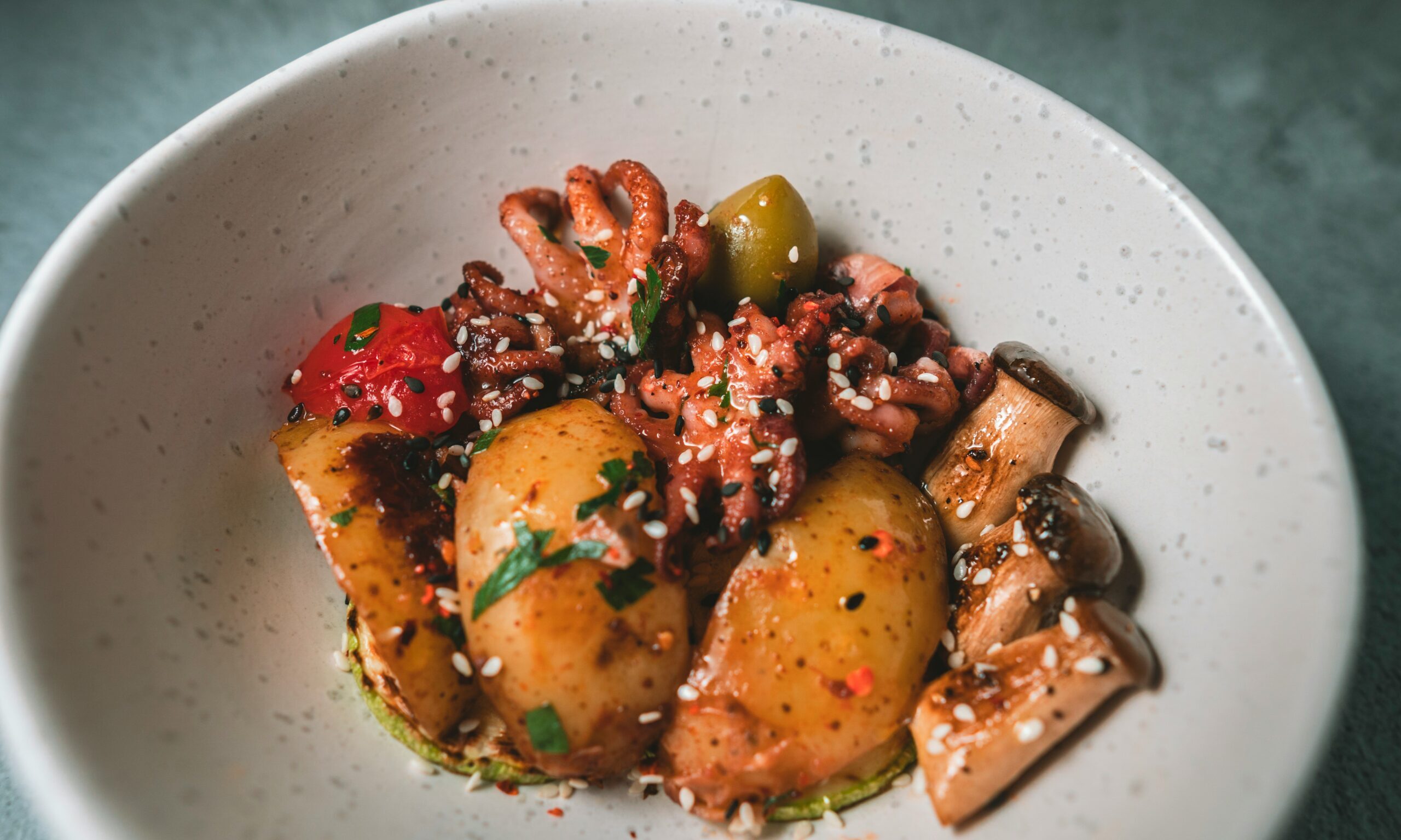 Η Καθαρά Δευτέρα… αλλιώς: Διαφορετική συνταγή με χταπόδι μπρεζέ που θα γλείφεις τα δάχτυλά σου