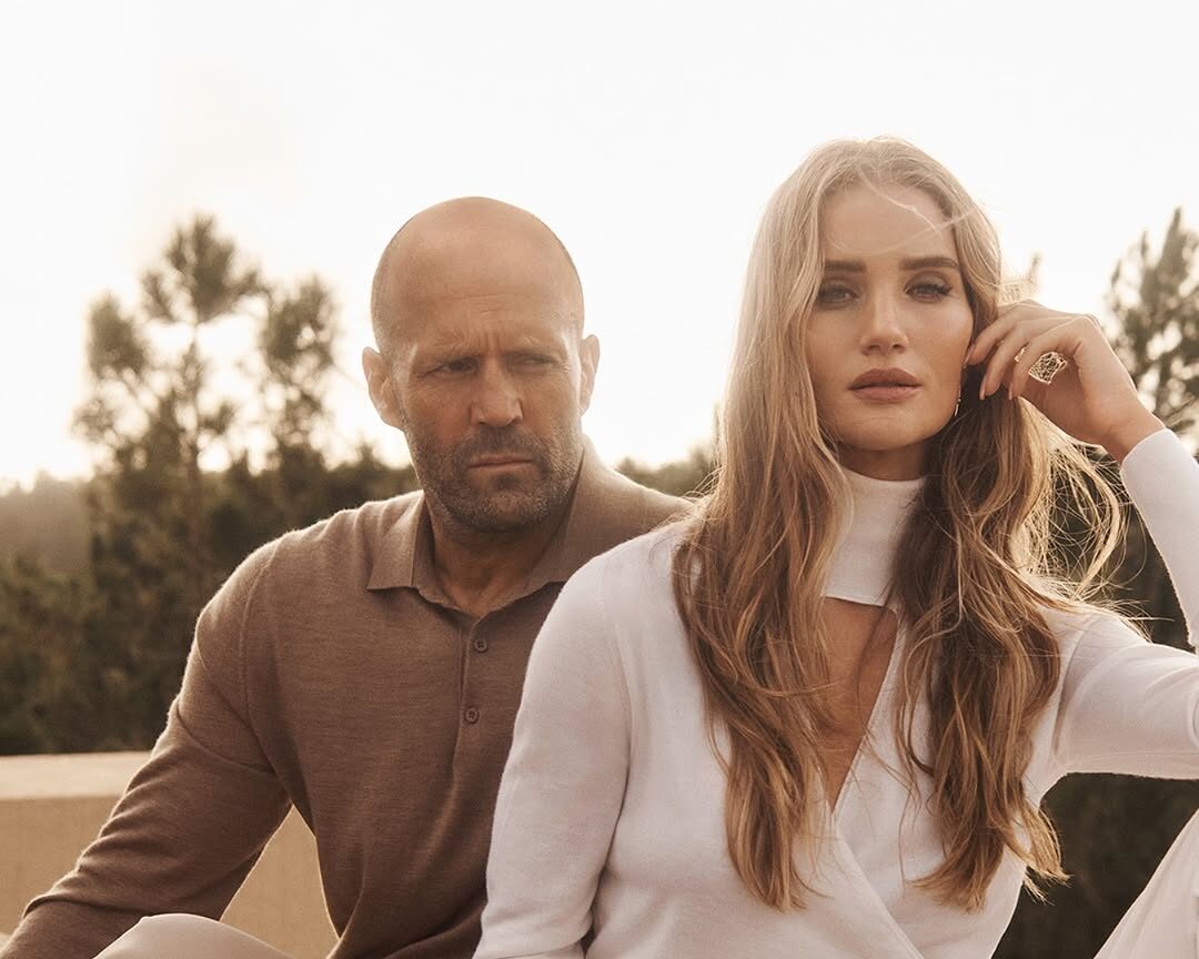 Ο Jason Statham και η Rosie Huntington-Whiteley πρωταγωνιστούν στην SS’25 καμπάνια της Falconeri