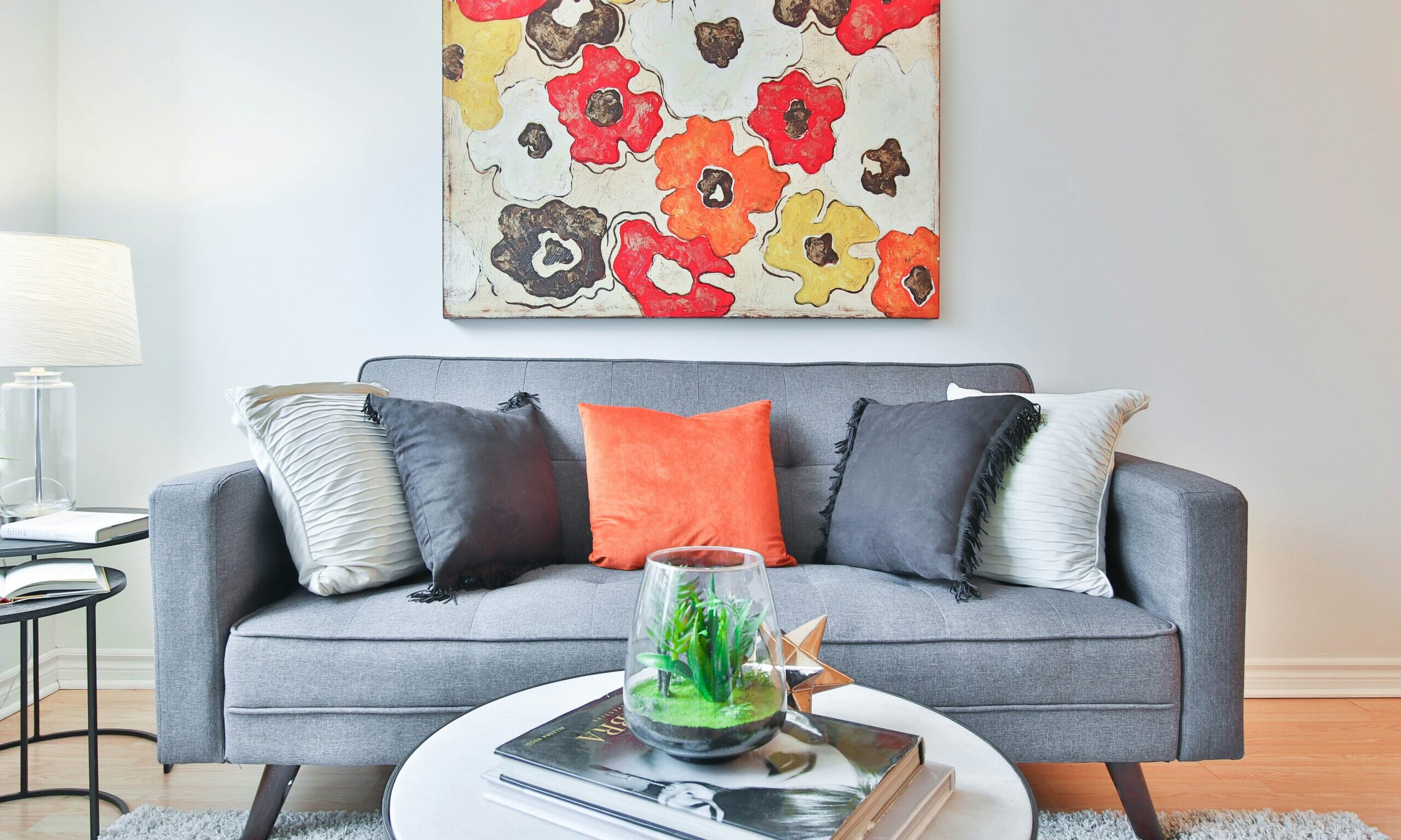 Τι χρώμα και ύφασμα κουρτίνας να διαλέξεις για να φαίνεται το σπίτι σου μεγαλύτερο