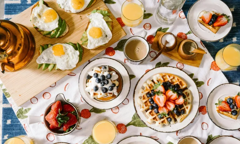 Το μπαχαρικό που καίει το λίπος, μειώνει την πείνα και δεν πρέπει να λείπει από το πρωινό σου