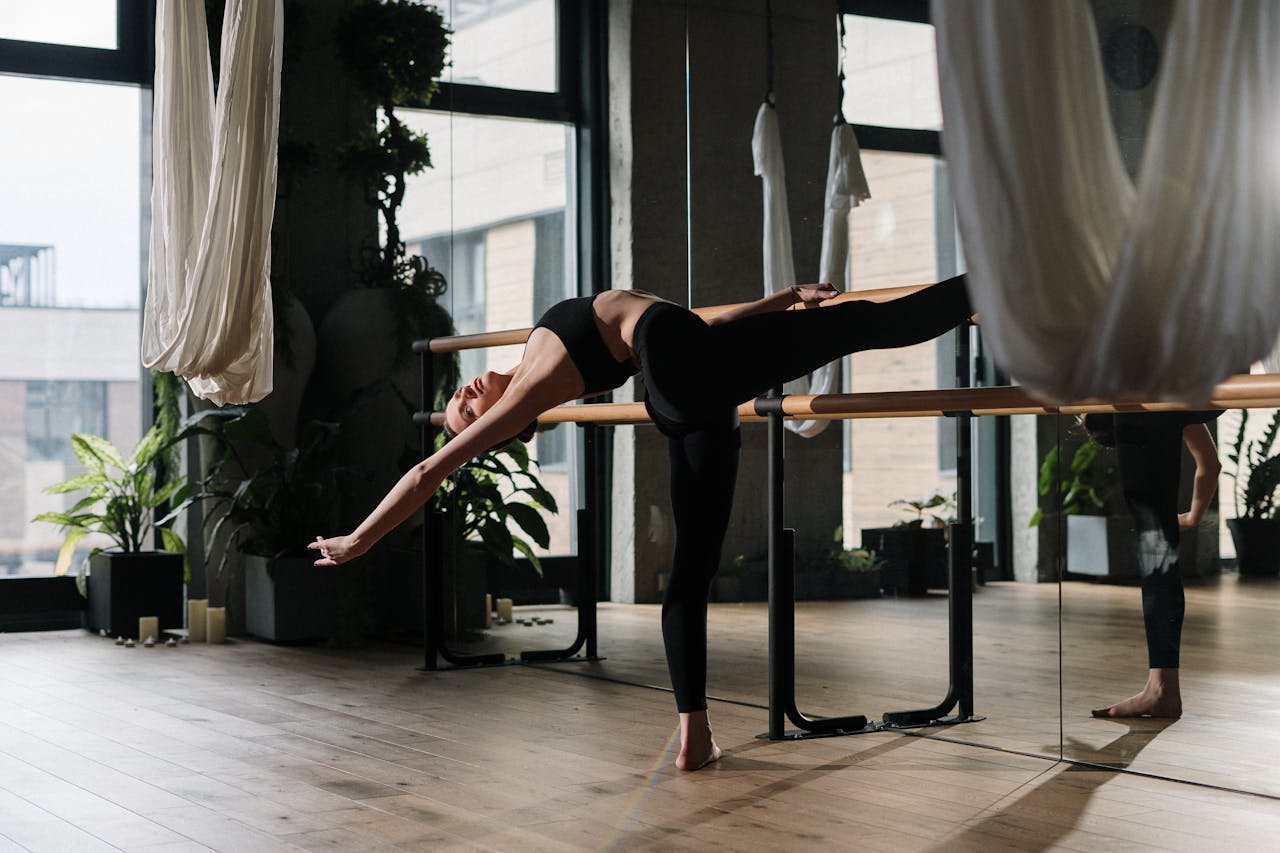 Barré: Πώς να ενδυναμώσεις το πυελικό έδαφος ανακαλύπτοντας την απόλαυση αυτής της άσκησης