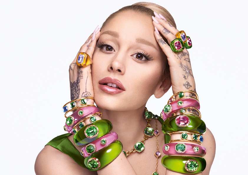 Η Swarovski γιορτάζει την καμπάνια Άνοιξη-Καλοκαίρι 2025 με την Ariana Grande