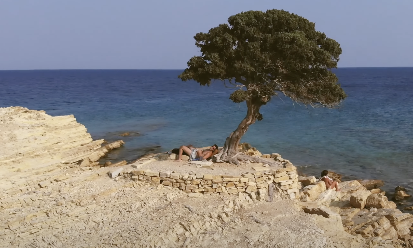 Αυτό είναι το νέο «Κουφονήσι» της Ελλάδας που όλοι θέλουν να πάνε το 2025