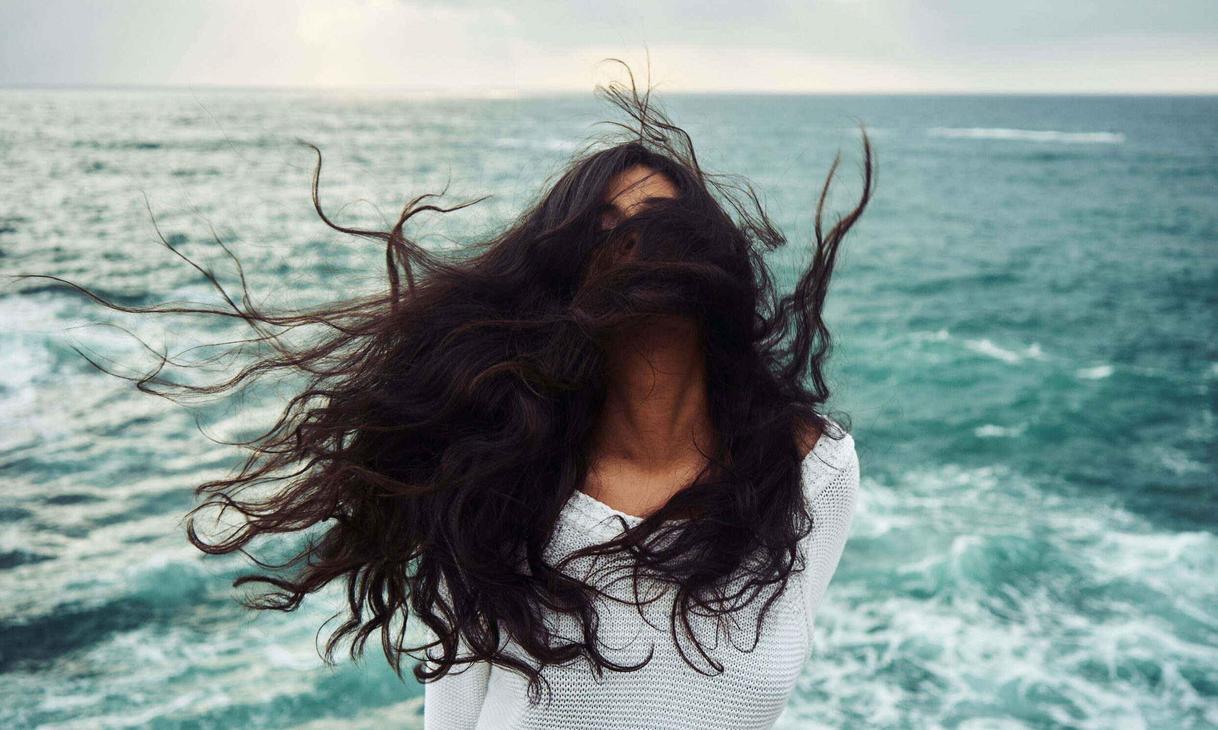 Πώς θα κάνεις τα μαλλιά σου να μακρύνουν περισσότερο – Αναλυτικός οδηγός του BBC