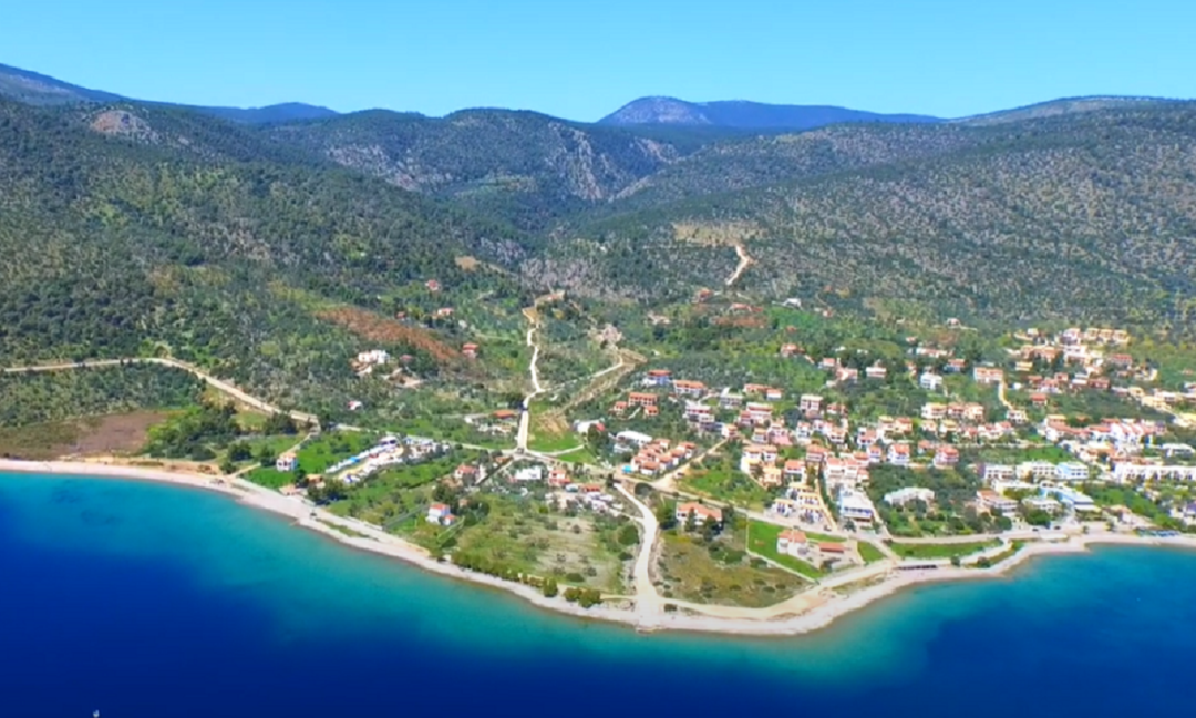 Πάσχα 2025: Πού θα κάνεις φτηνές και πού ακριβές διακοπές – Από 282 μέχρι 800 ευρώ το τετραήμερο