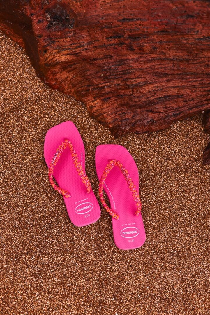 When More is More: Η Havaianas αποθεώνει τους λάτρεις του μαξιμαλισμού με μια τολμηρή boho συλλογή