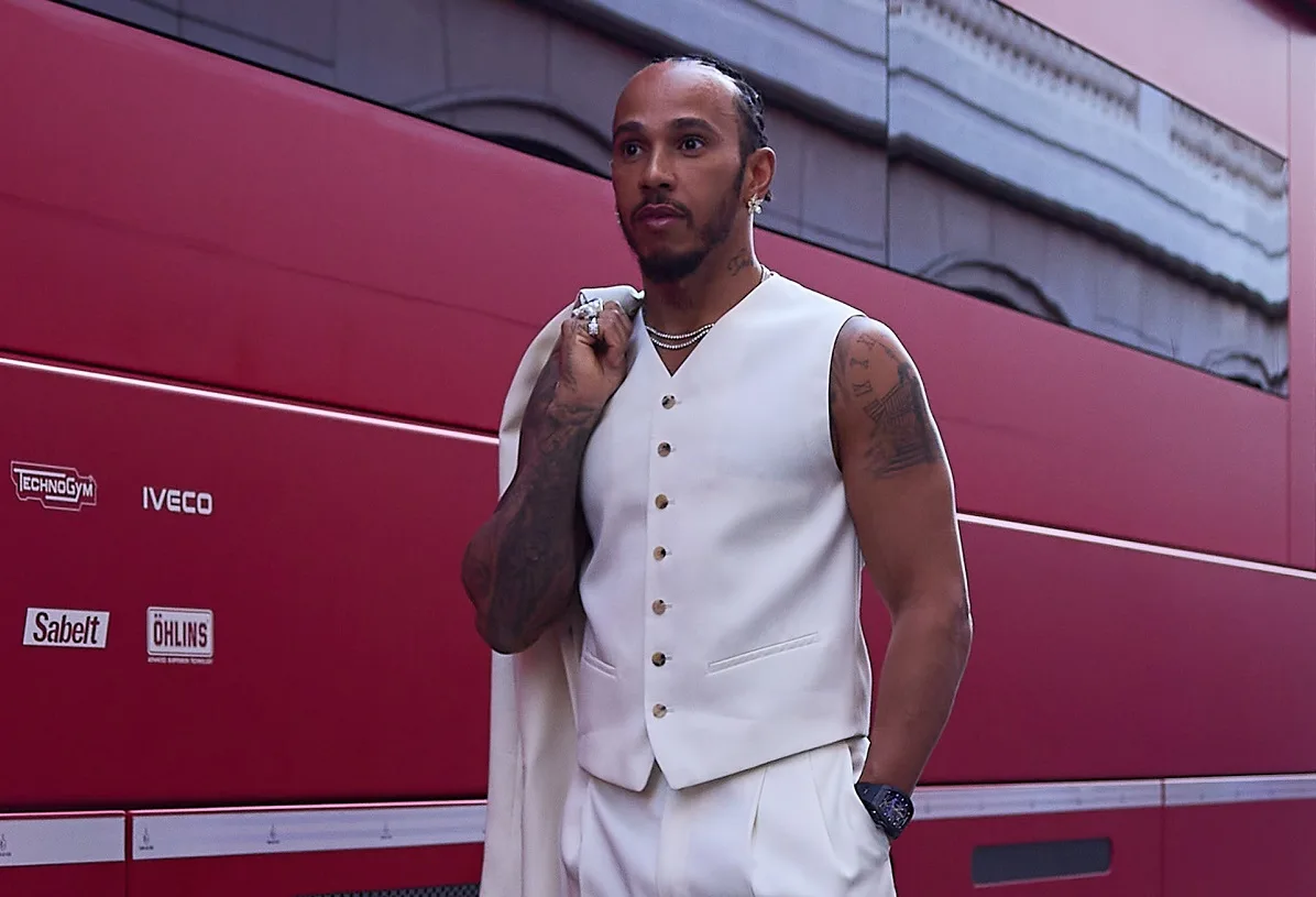 Ο Calvin Klein έντυσε τον Lewis Hamilton για το Grand Prix της Formula 1 στο Μονακό